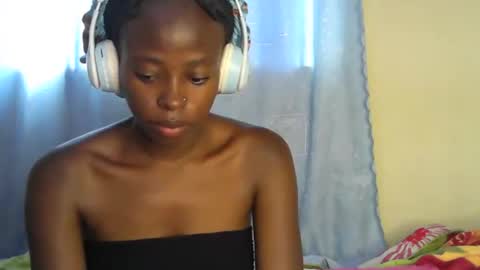 cute_sonny online show from September 25, 7:15 am