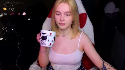 Sue online show from September 25, 7:54 pm