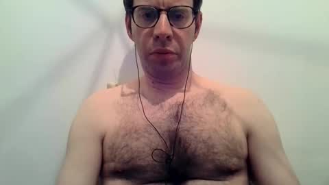 cuteboybi40 online show from December 3, 12:09 am