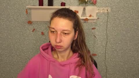 Elli online show from November 24, 5:28 am