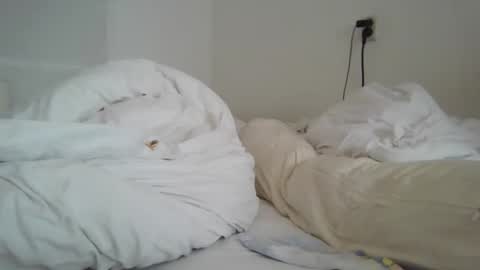 Snapshot of cuteguy6668889 chatting on October 5, 11:07 am Cutegoth online show from October 5, 11:07 am