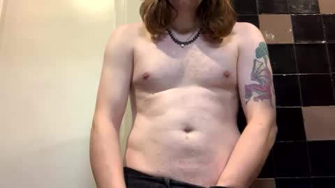 Snapshot of cuteguy6668889 chatting on January 3, 2:30 pm Cutegoth online show from January 3, 2:30 pm