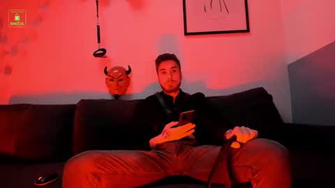 HARVEY online show from March 28, 8:27 am