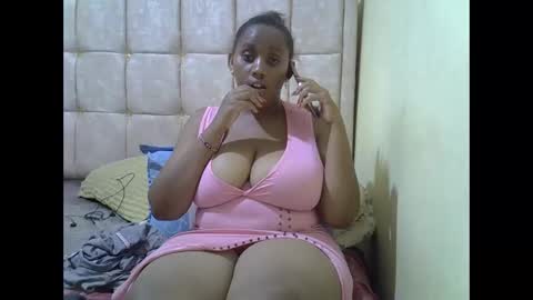 cutestebony1 online show from November 13, 12:13 am