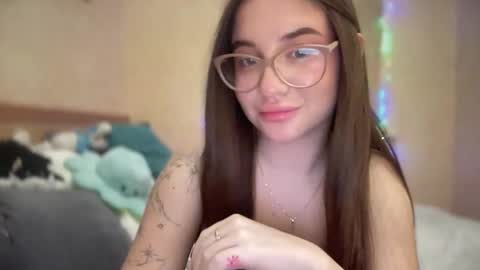 CuteAnn online show from December 3, 8:42 pm