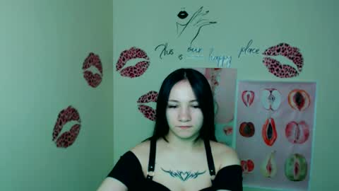 Emma online show from March 29, 12:18 pm