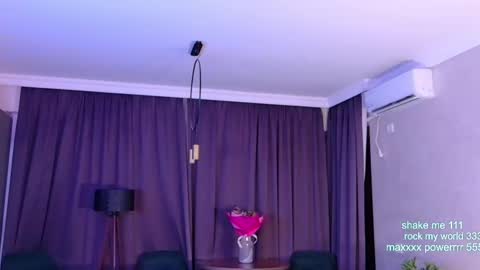 cutiepie69__ online show from November 8, 9:18 pm