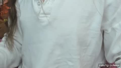 Snapshot of cutierori chatting on December 16, 2:57 am Rori Instagram cutierori online show from December 16, 2:57 am