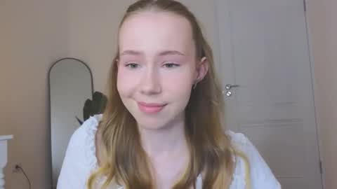 Snapshot of cuute_angell chatting on September 27, 5:54 pm Virginia See you on Sunday online show from September 27, 5:54 pm