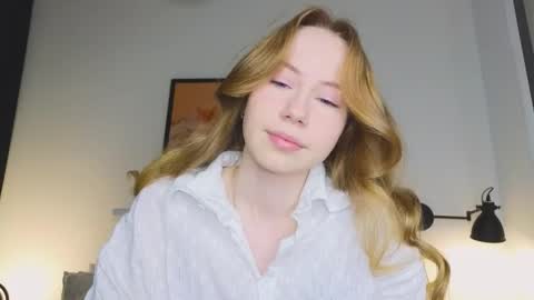 Snapshot of cuute_angell chatting on October 16, 5:12 pm Virginia See you on Sunday online show from October 16, 5:12 pm