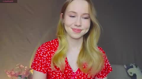Snapshot of cuute_angell chatting on February 3, 4:52 pm Virginia See you on Sunday online show from February 3, 4:52 pm