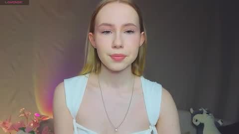 Snapshot of cuute_angell chatting on February 8, 4:57 pm Virginia See you on Sunday online show from February 8, 4:57 pm