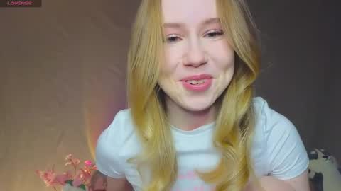 Snapshot of cuute_angell chatting on February 6, 4:58 pm Virginia See you on Sunday online show from February 6, 4:58 pm