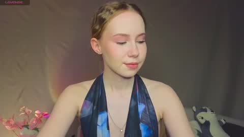 Snapshot of cuute_angell chatting on February 15, 4:56 pm Virginia See you on Sunday online show from February 15, 4:56 pm