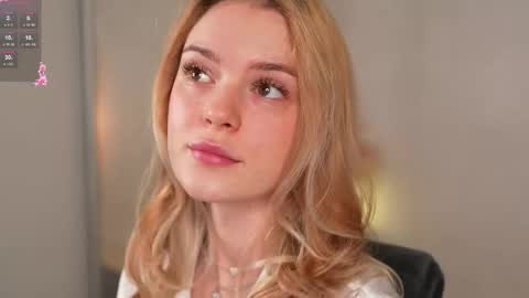 EMILY online show from November 13, 3:47 pm