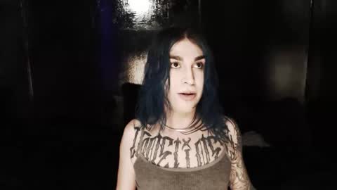 Nikki online show from January 12, 6:15 pm