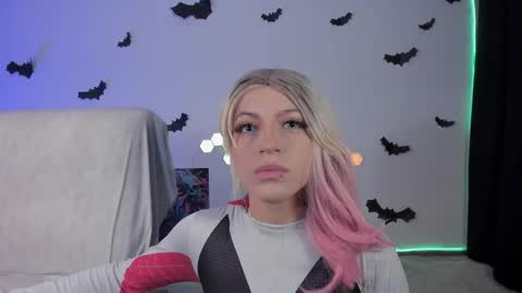  cyber zoe   online show from October 19, 11:26 am