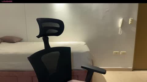 cyborgmuse online show from February 28, 4:38 am