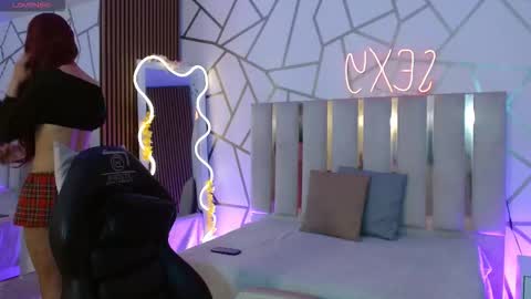 cyrus_tay online show from December 17, 12:12 pm