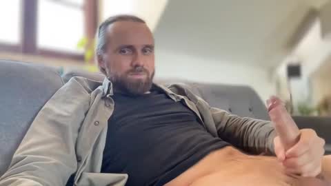 Snapshot of d0n_gi0vanni chatting on March 5, 11:28 am d0n_gi0vanni online show from March 5, 11:28 am