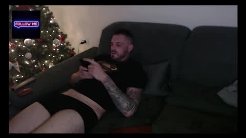 d3niis77 online show from December 20, 7:54 pm