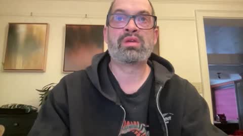 d4ddy858 online show from December 18, 8:37 pm