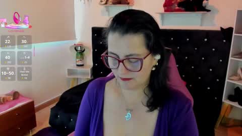 Mia  online show from September 28, 2:04 pm