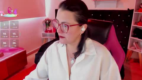 Mia  online show from September 26, 2:03 pm