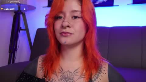 Snapshot of daarlene chatting on October 12, 11:47 am Darlene online show from October 12, 11:47 am