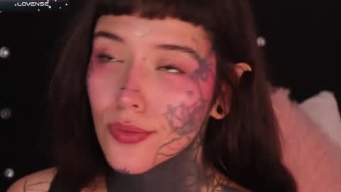 Snapshot of daarlene chatting on February 11, 2:57 pm Darlene online show from February 11, 2:57 pm