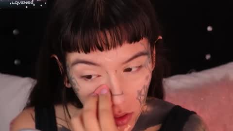 Snapshot of daarlene chatting on February 11, 11:53 am Darlene online show from February 11, 11:53 am