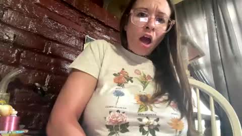 dabqueen_1994 online show from June 7, 9:09 pm