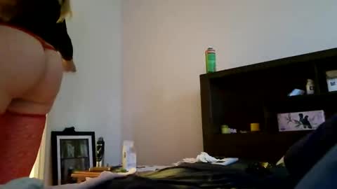 Snapshot of daddy69sx77 chatting on September 13, 8:11 pm Kasey Xdresser online show from September 13, 8:11 pm