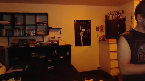 daddy_werewolf online show from April 5, 6:21 am