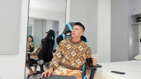 daddyrich4u online show from October 17, 1:42 am