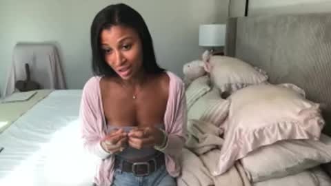 daisy June online show from October 4, 6:06 pm