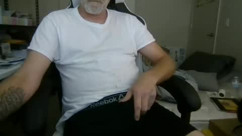 daddysbigdick4u online show from June 25, 10:48 pm