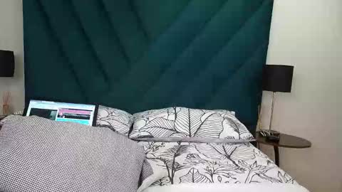 daddyslittleebony online show from April 14, 1:36 pm