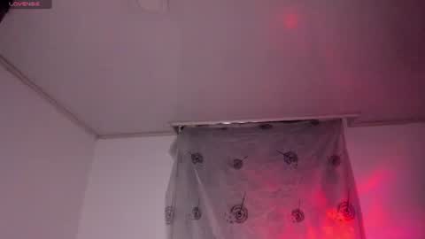 Lili online show from July 18, 2:35 am