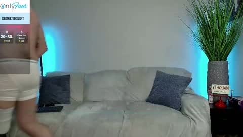 ConstructionDaddy and Lady Luna online show from October 6, 4:30 am