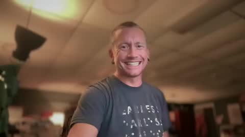 Snapshot of daemon456321 chatting on October 1, 4:00 am daemon online show from October 1, 4:00 am