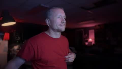 Snapshot of daemon456321 chatting on October 14, 3:20 am daemon online show from October 14, 3:20 am