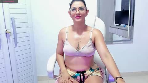 Dahian  online show from October 9, 12:32 pm