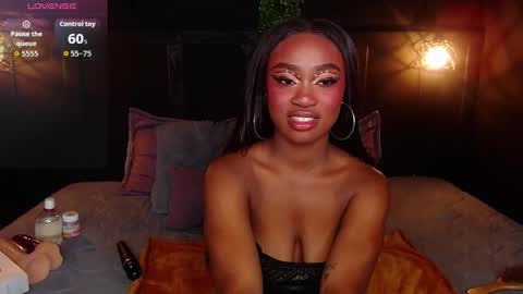 DAHYAN online show from November 17, 3:58 pm