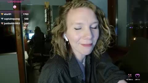 daisy_lovely online show from January 9, 4:01 pm