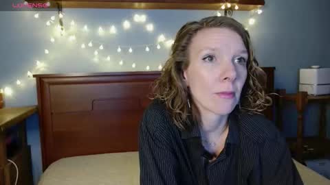 daisy_lovely online show from January 19, 4:22 am