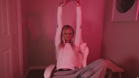 daisy online show from November 21, 2:31 am