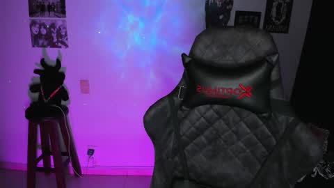 Dakota Crab online show from September 13, 11:40 pm