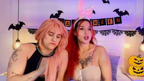 Dakota-Megan online show from October 30, 6:19 pm