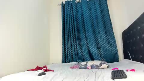 dakota_pariss online show from June 26, 5:13 am
